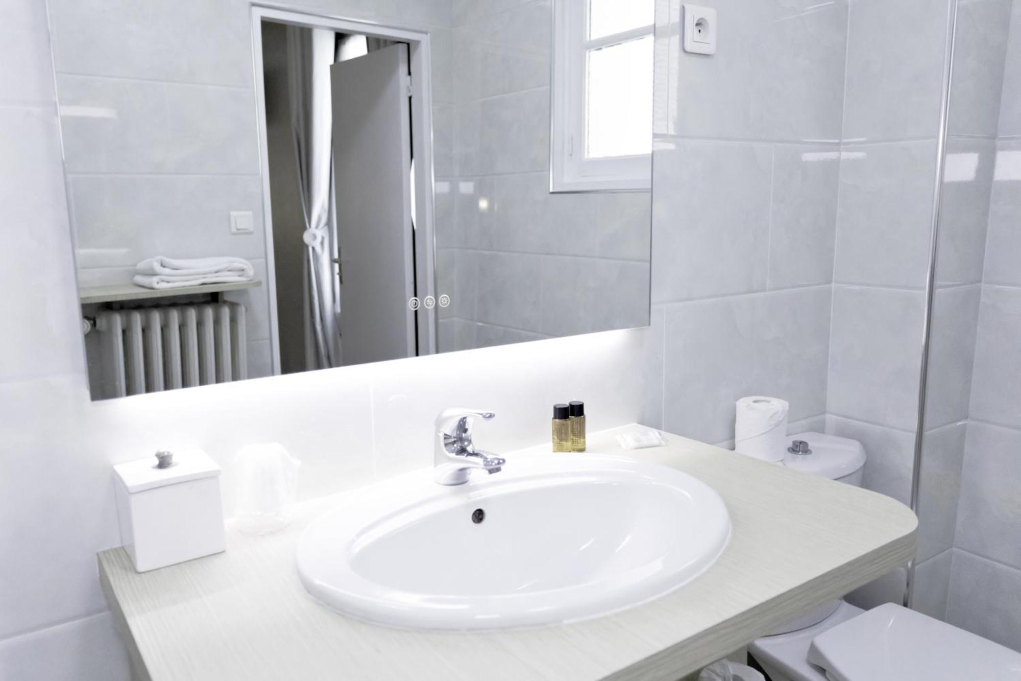Le Saint Louis Hotell Amiens Exteriör bild