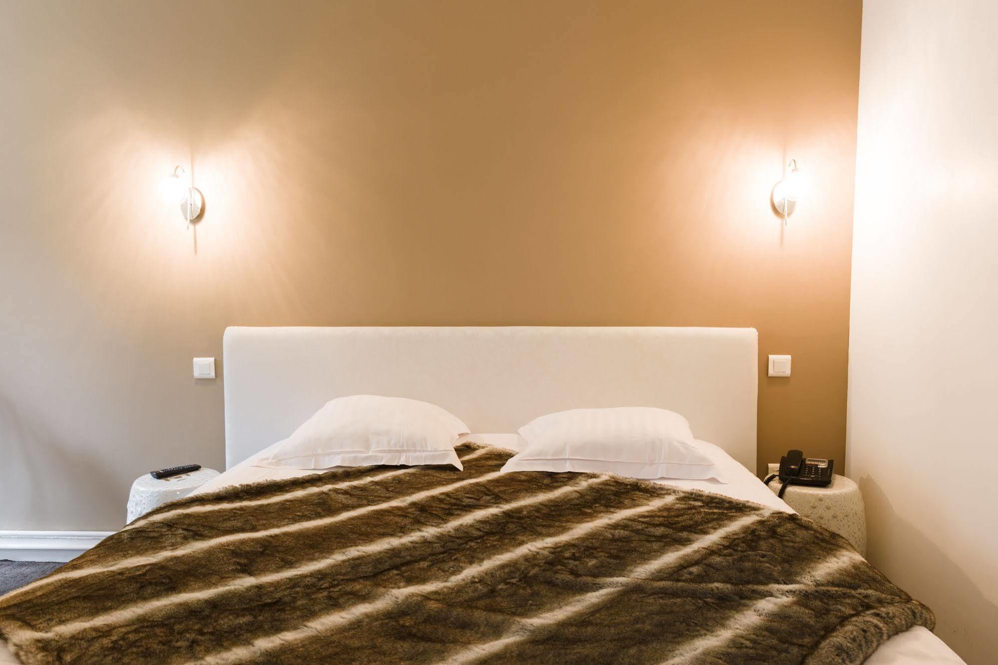 Le Saint Louis Hotell Amiens Exteriör bild
