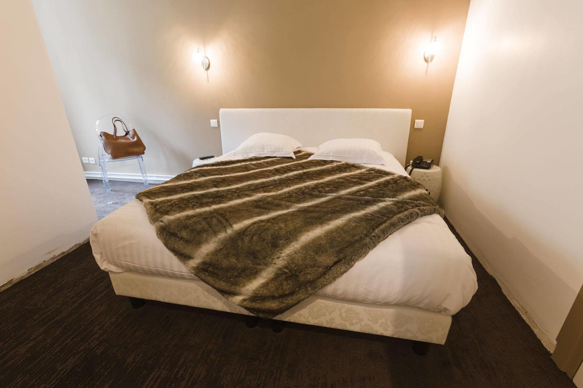 Le Saint Louis Hotell Amiens Exteriör bild